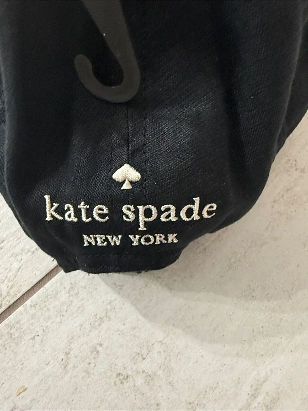 kate spade black baseball cap with white logo nwt .. linen